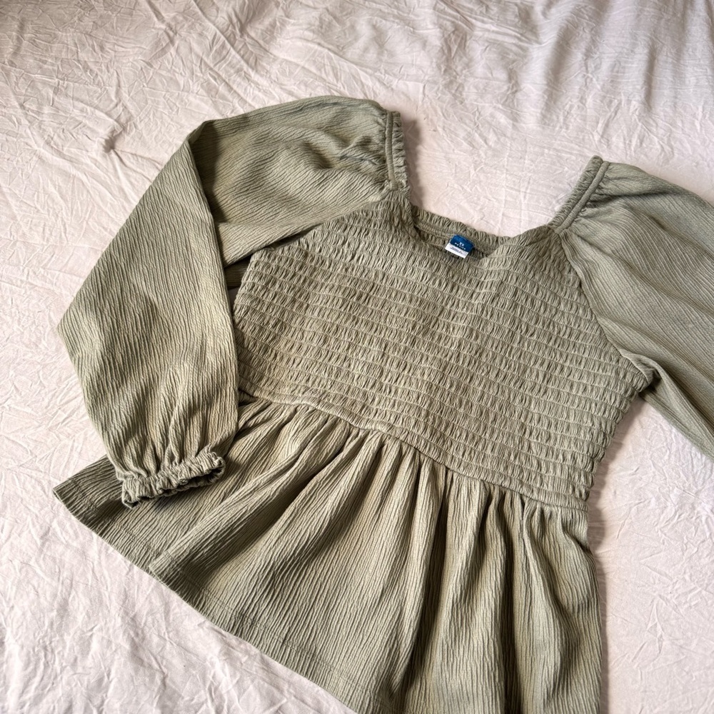 Old Navy Long-Sleeve Smocked Peplum Women's Top Size XS Petite